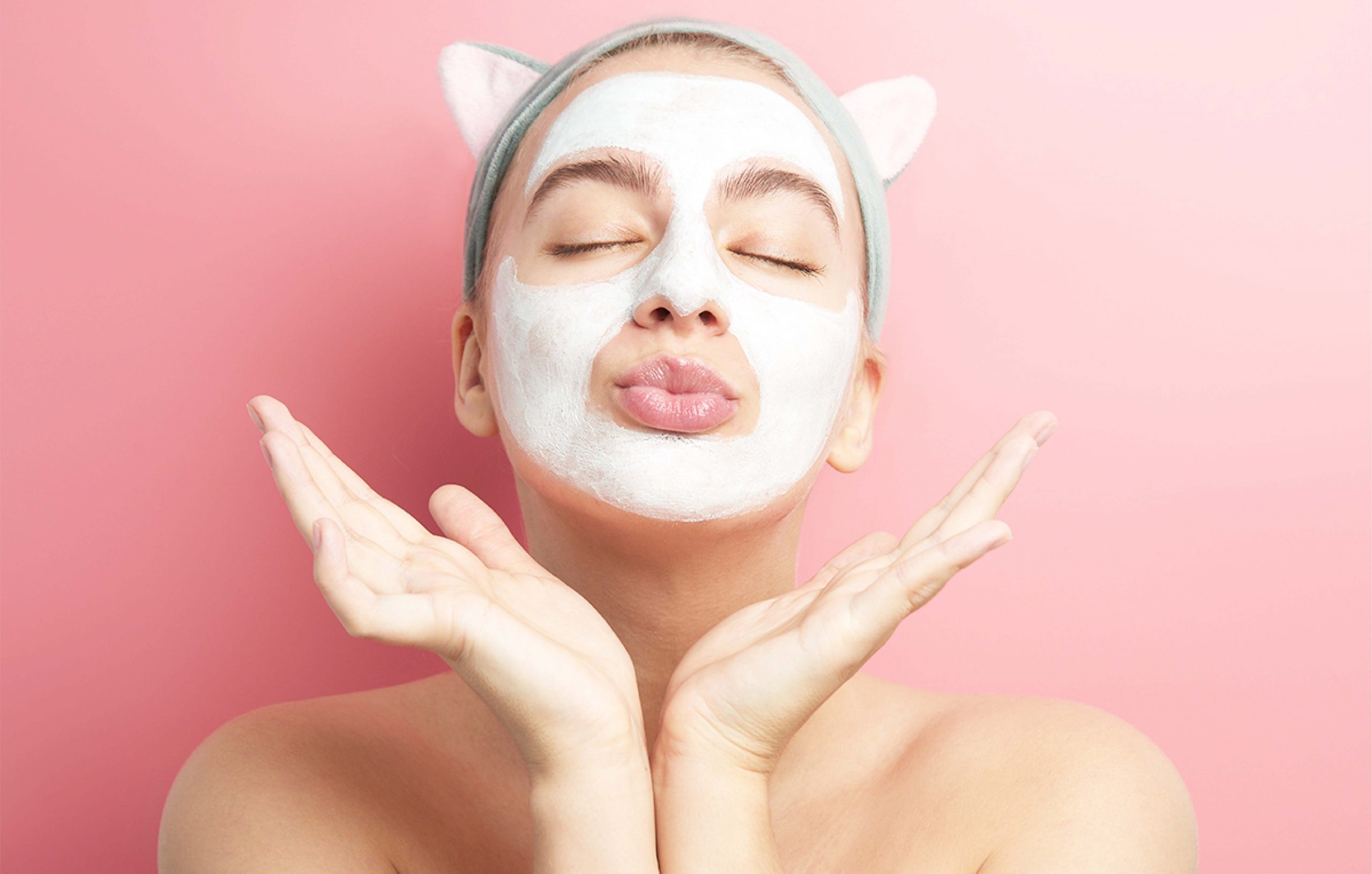 How to lighten the skin by natural remedies?