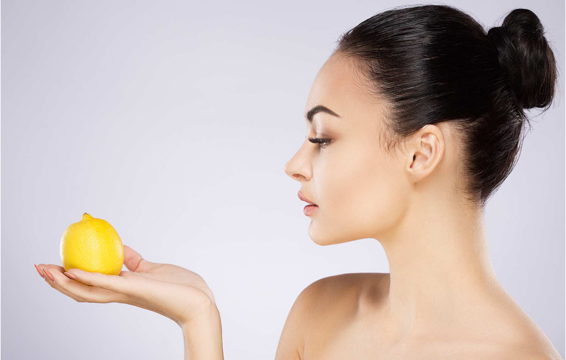 Effectiveness Of Lemon On Face :Benefits And Side-effects